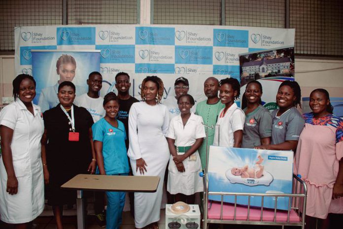 Wendy Shay Makes Donation to Korle-Bu Pediatric Ward