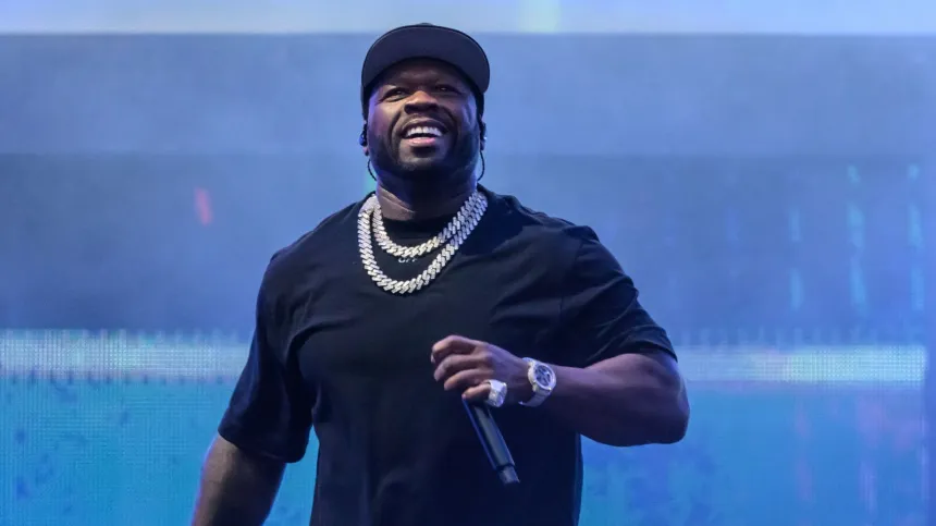 50 Cent Reignites Feud with Floyd Mayweather, Claims Boxing Legend Is Broke