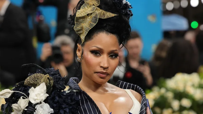 Nicki Minaj and Dez Bryant Reconcile After Heated Social Media Clash