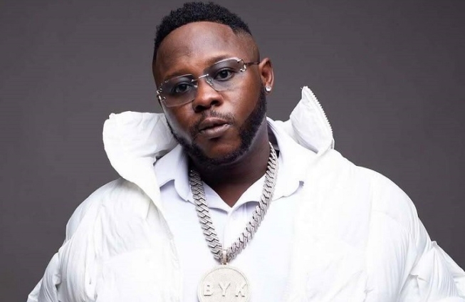 Shoulder Was Made To Ease Pressure on Ghanaians - Medikal