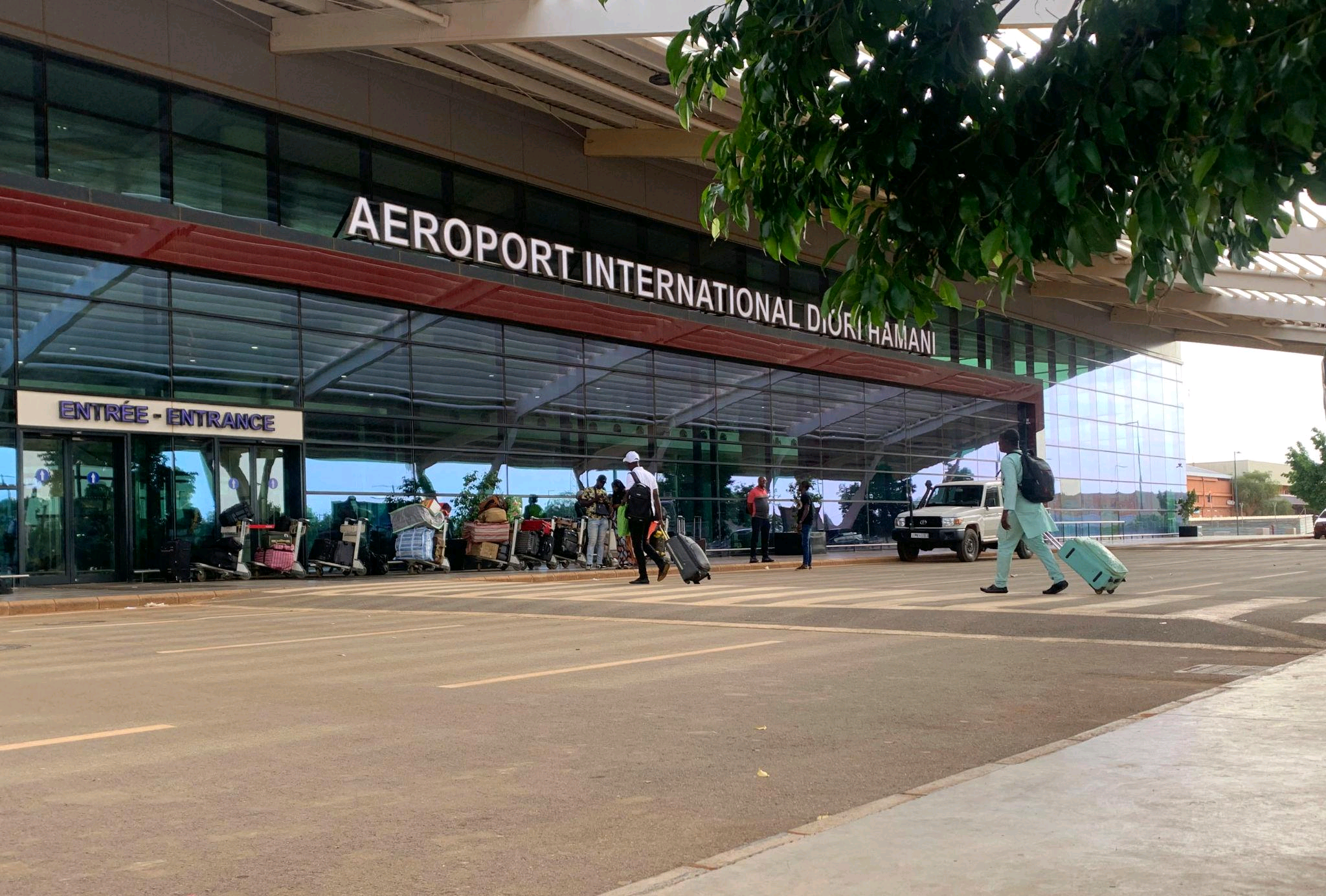 Gunmen Attack Niger's Biggest Airport, 35 Killed